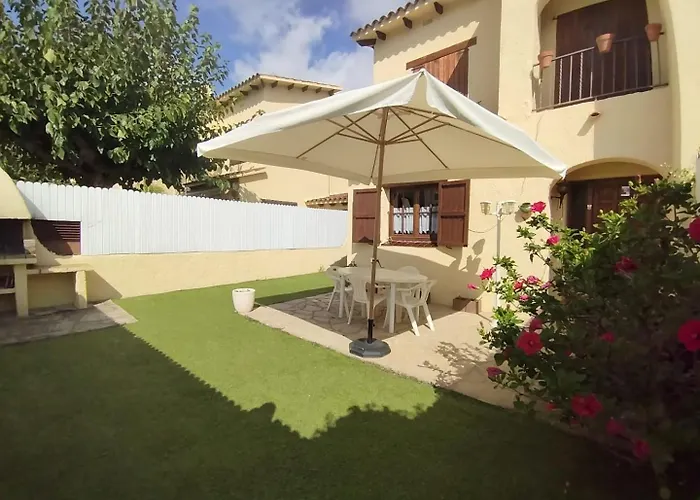House With Pool / Garden / Bbq Beach